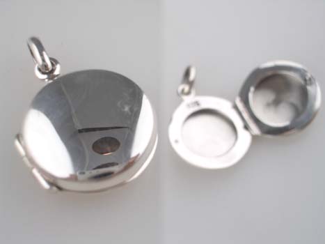 Pendant Silver Locket Round Plain Small