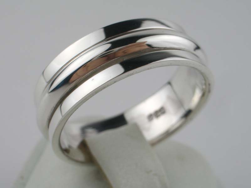 RING SILVER PLAIN CENTRE LINE SPINNER