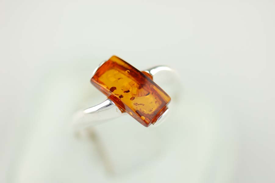Ring Amber Rectangle Stone