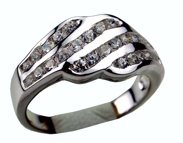 Silver Ring  Cz Lines Design In Centre 925 Sterling