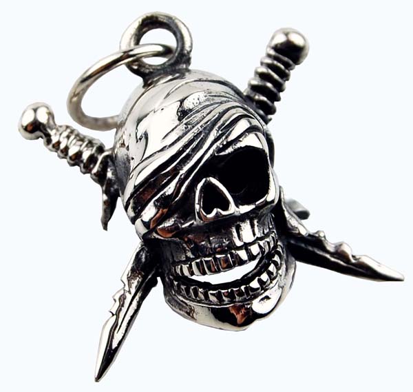 Pendant Silver Skull Pirate With Swords