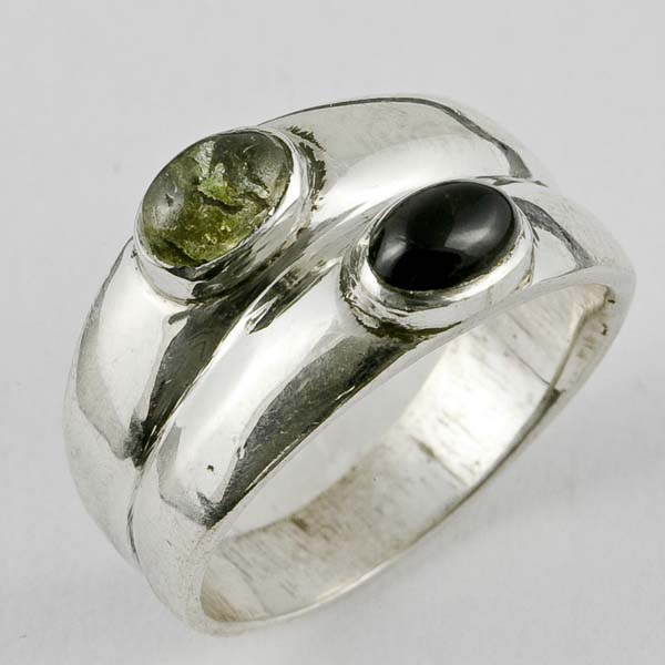 Silver Ring Stone Black & Green