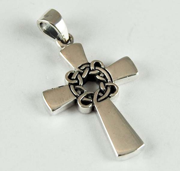 Pendant Silver Cross Plain With Celtic Circle In Centre