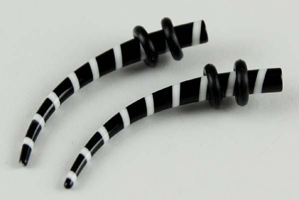 Body Piercing Stretcher Curved Black 4mm 2pcs