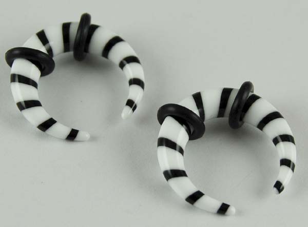 Body Piercing Claw White 5mm 2pcs