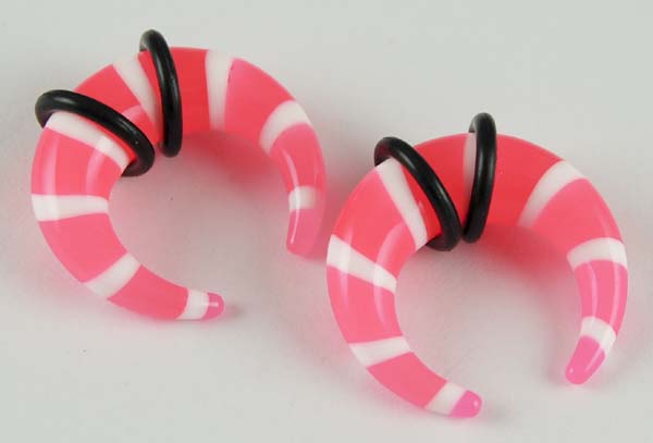 Body Piercing Claw Pink 8mm 2pcs