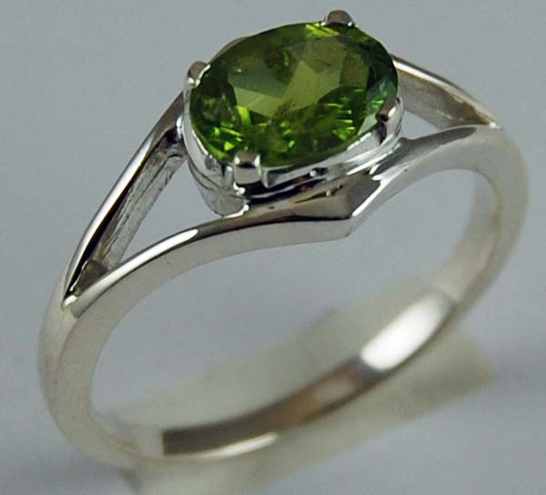 Ring Silver Peridot