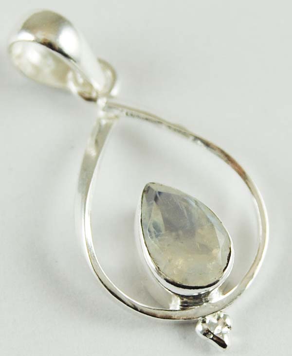Pendant Silver Moonstone Cut