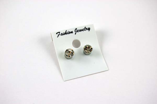 Earring Fashion Stud Magnetic Medium Clear Nickel Free