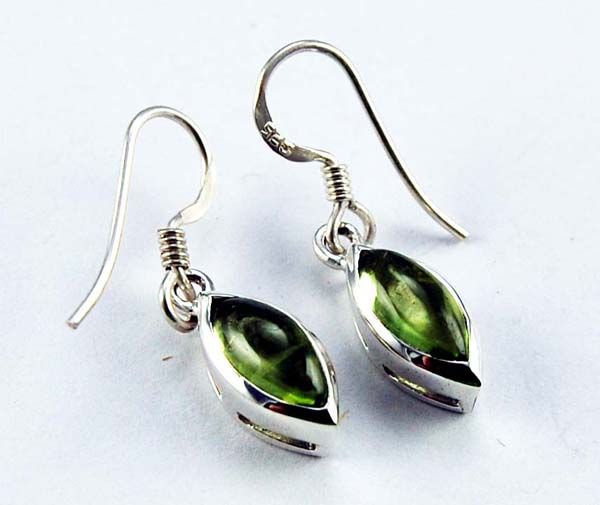 Earring Silver Peridot Oval Shape