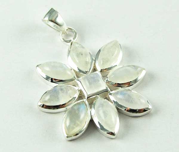 Pendant And Earring Set Silver Flower Stones Moonstone