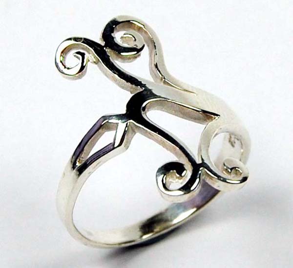 Ring Silver Fancy Cut Style