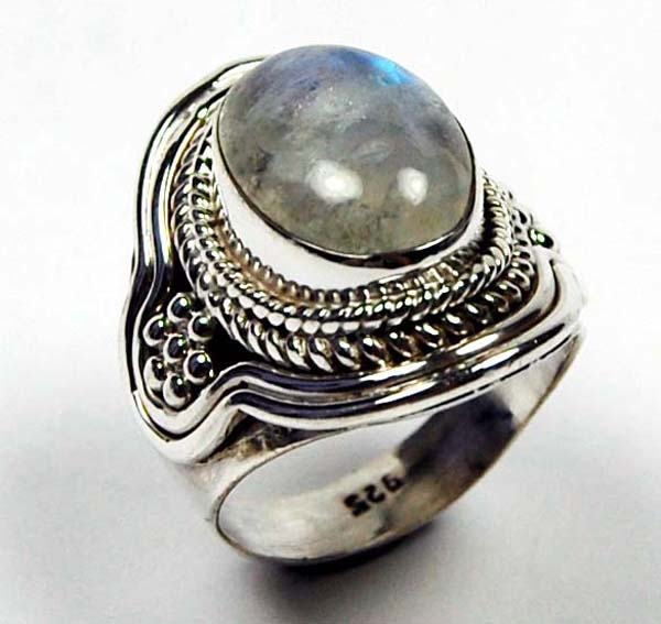 Ring Silver Oval Stone With Floral Sides Moonstone
