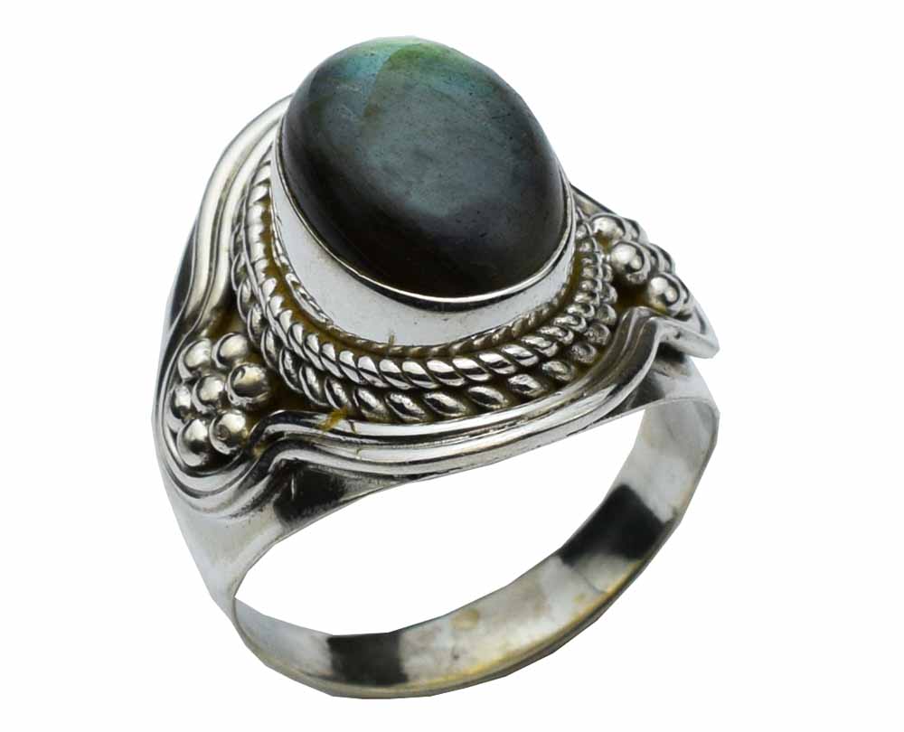 Ring Silver Oval Stone With Floral Sides Labradorite