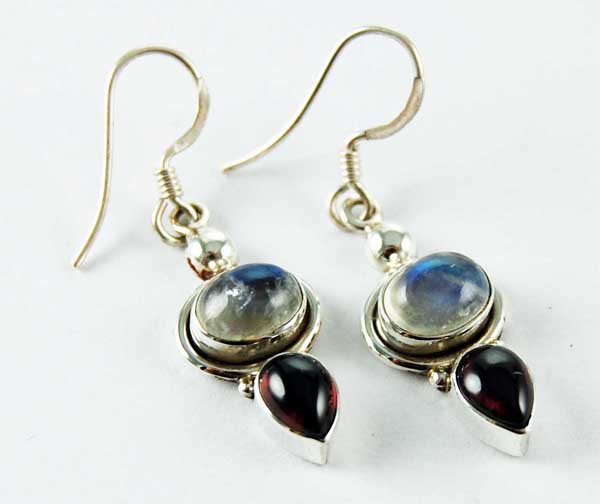 Earring Silver Oval Moonstone With Garnet Teardrop Stone