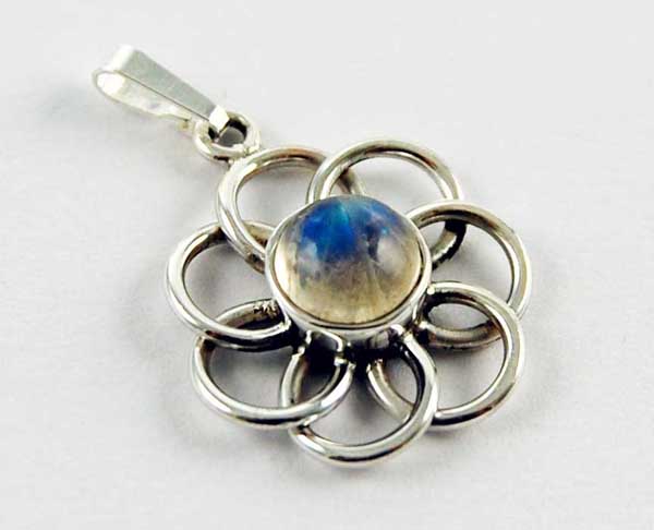 Pendant Silver Flower With Moonstone In Centre