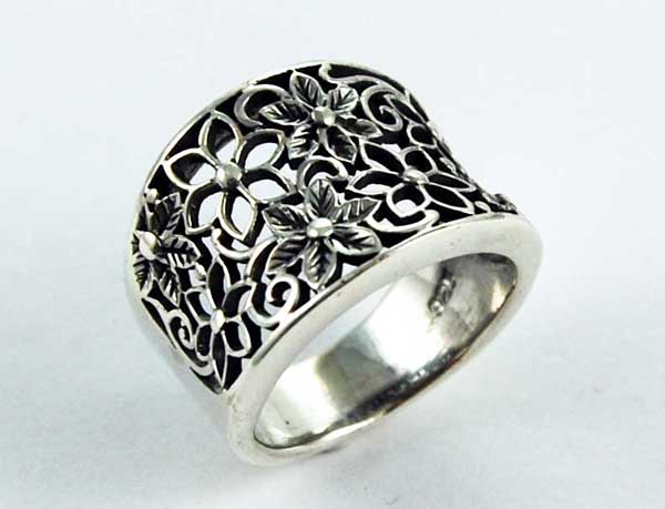 Ring Silver Wide Cut Floral Design