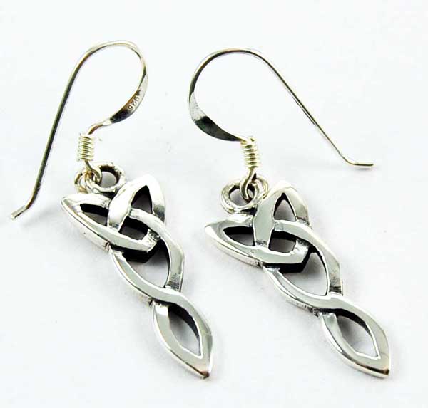 Earring Silver Knot Cut Drop