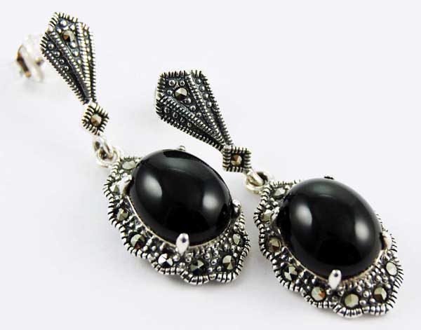 Earring Silver Marcasite Floral Edged Claw Set Stone Onyx