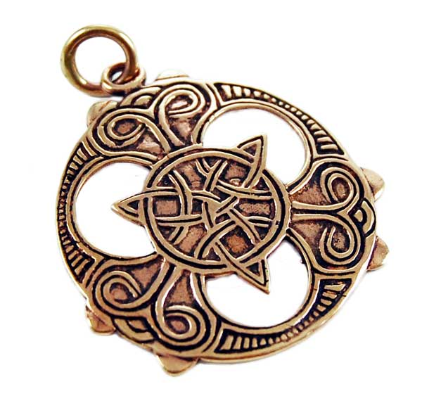 Pendant Bronze Celtic Triangle