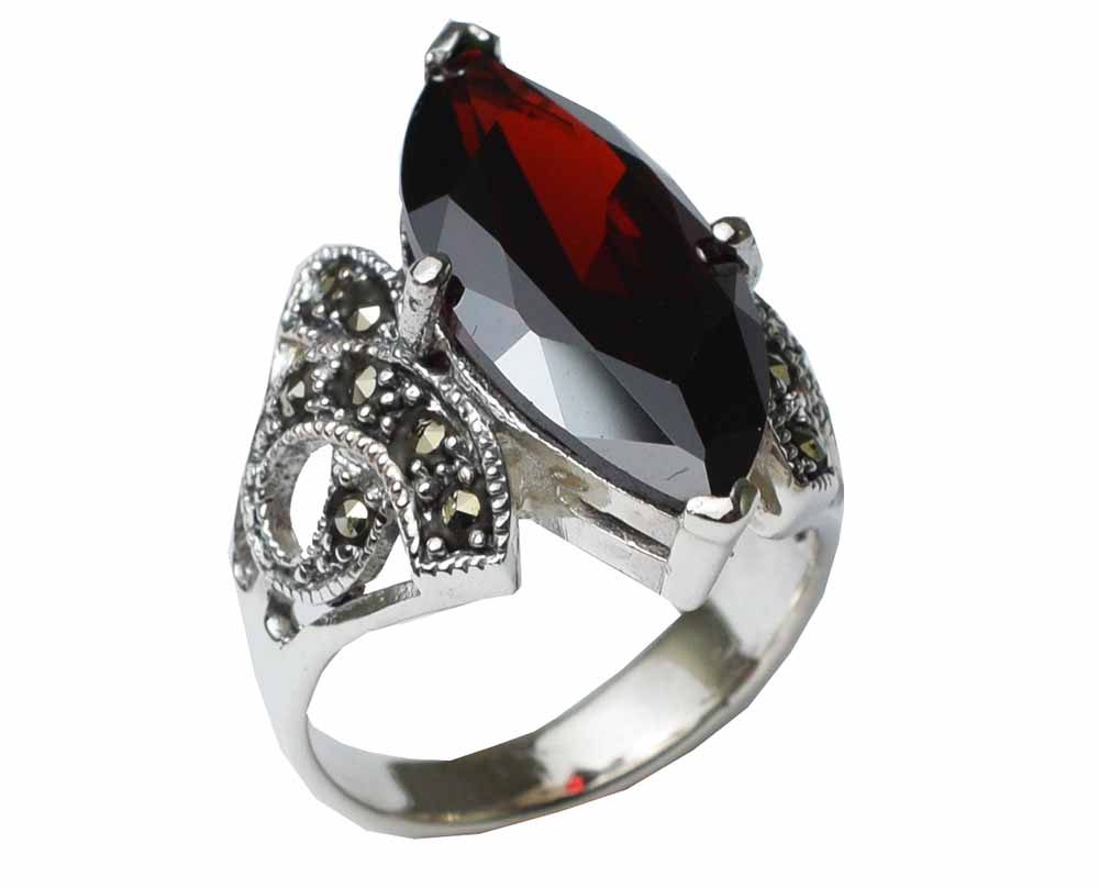 Ring Silver Oval Stone Red 23mm With Marcasites