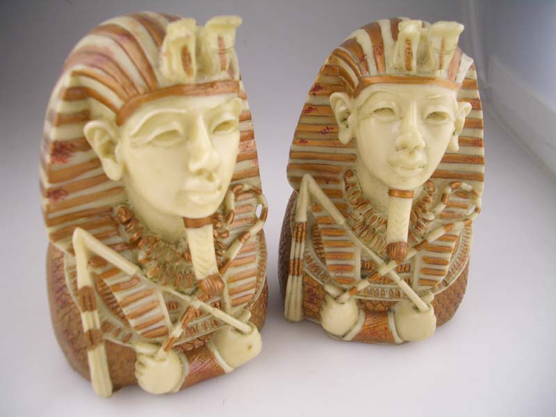 Egyptian King Ivory Set Of Two  7x7x1cm