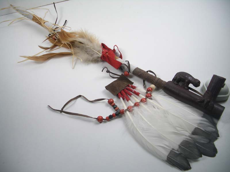 PEACE PIPE W/FEATHERS 52CM