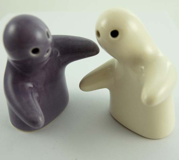 Salt & Pepper Set 8cm Asst Cols