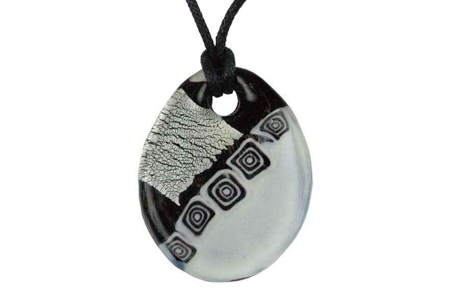 Necklace Glass Black And White Oval Complete With Gift Box