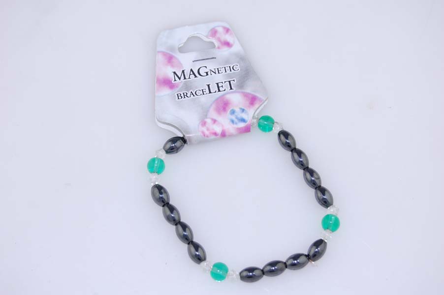 Bracelet Magnetic Green Glass Length 7 Inch