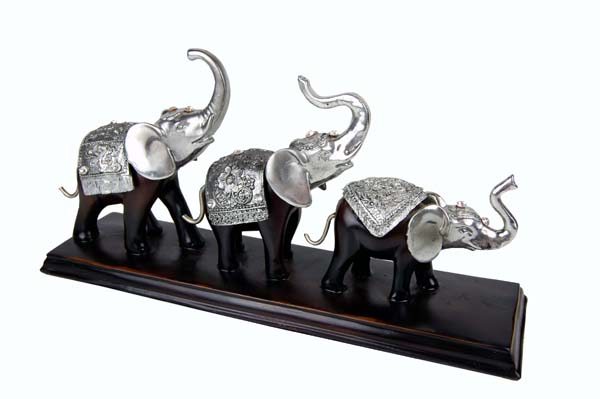 Elephant 3 In Row