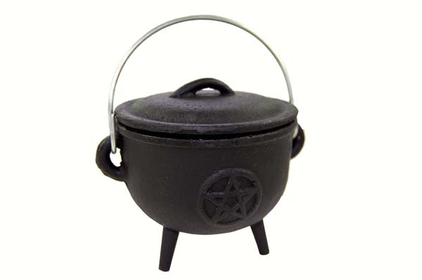 Cauldron With Pentagram 11cm