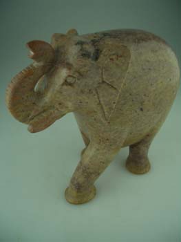 SOAPSTONE ELEPHANT WITH HOLE H12XL14XW7CM