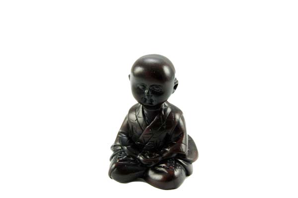 Monk Praying Resin 6.5cm W4.5cm