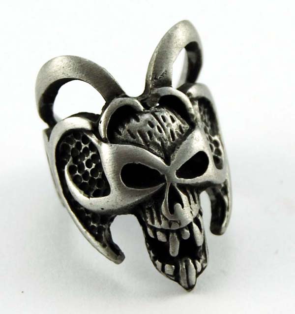 Ring Pewter Evil Skull Design