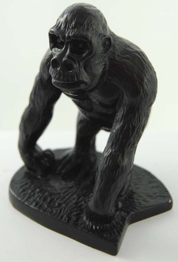 Gorilla On Stand Resin H13xw10cm