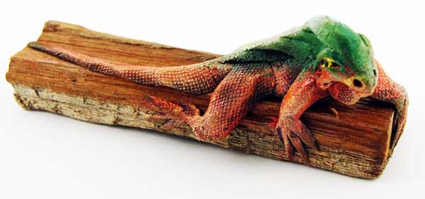 Iguana Wooden Lying Down H7xl14cm