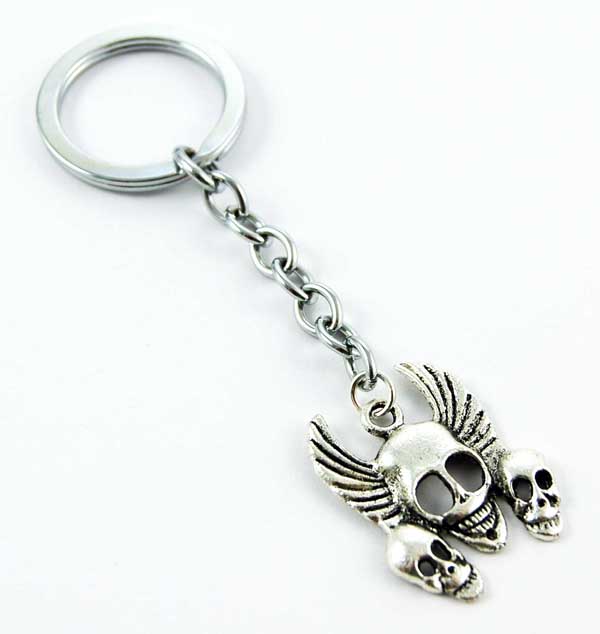 Keyring Metal Triple Skull With Wings