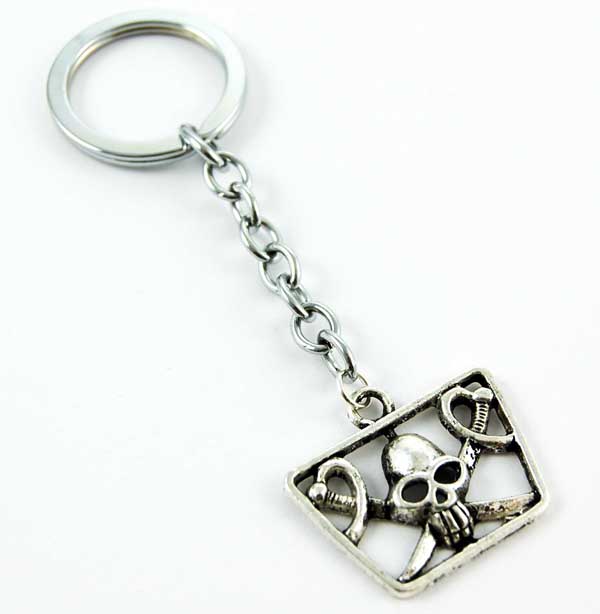 Keyring Metal Skull And Swords