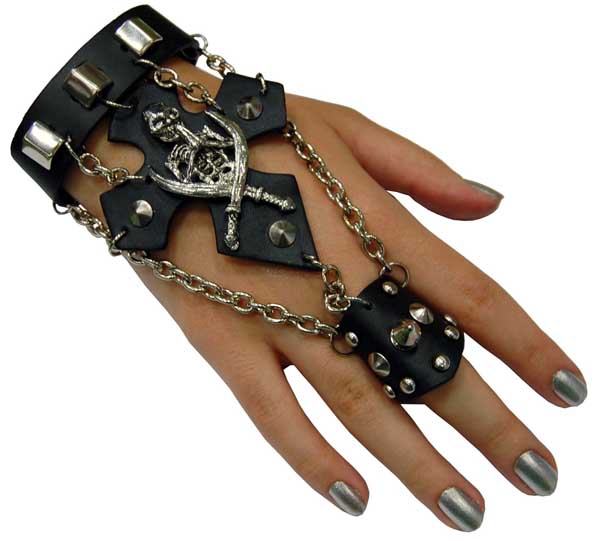 Finger Bracelet Black Skeleton With Studs And Chains L*MORE INFO