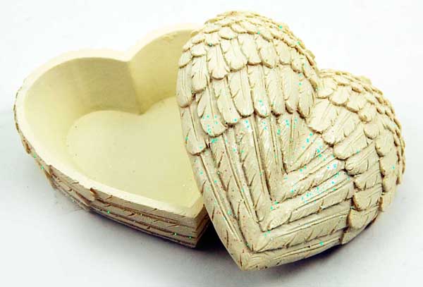 Box Natural With Wings 8.7X8.9X4.3cm