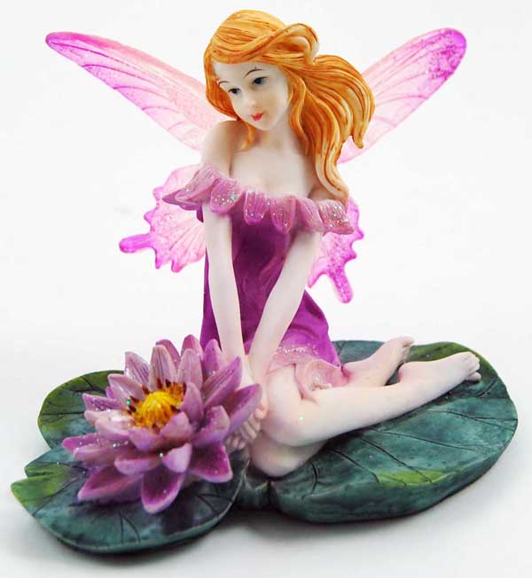 Fairy Purple Standing On Leaf 11.5X12X10.5cm