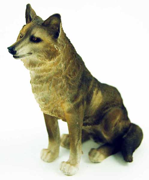 Wolf Sitting Poly Resin H5 Inch