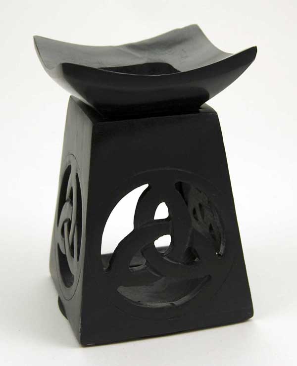 Oil Burner Soapstone Triquetra Black 4.5 Inch