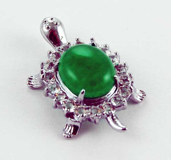 Pendant Tortoise Shape Green 3.5Cm