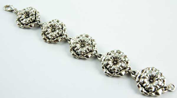 Silver Lightweight Flower Bracelet 925